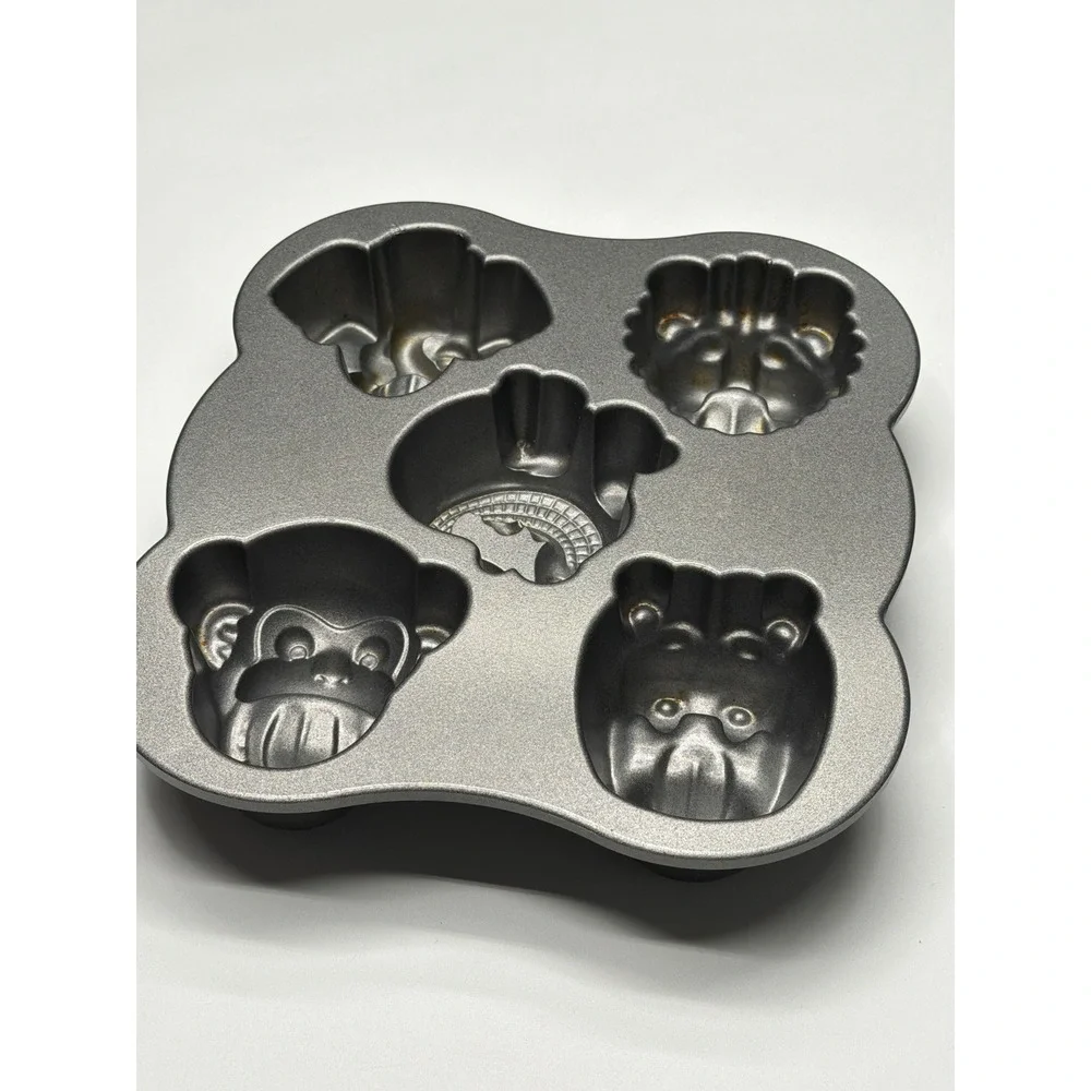 Nordic Ware Hungry Animals Cake Baking Pan 4 Cup Lion Elephant Monkey Hippo Croc